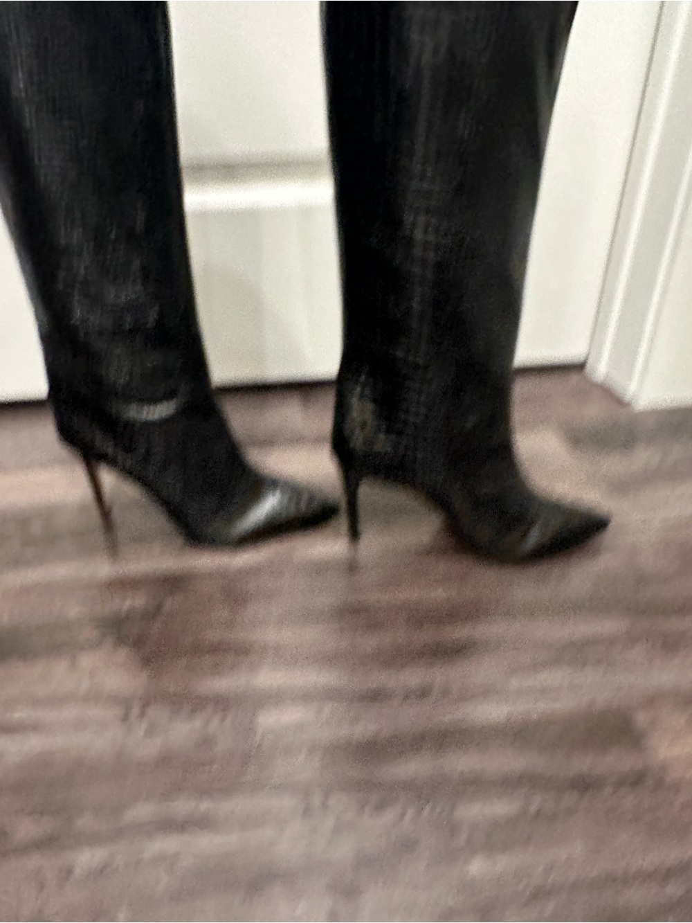 Schutz Maryana black croc knee boots 8.5 NWOT - Picture 3 of 6